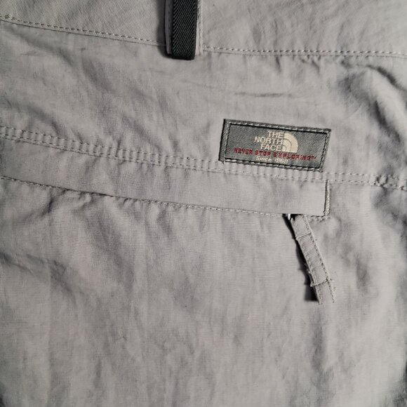New The North Face convertible hiking pants - Picture 9 of 16